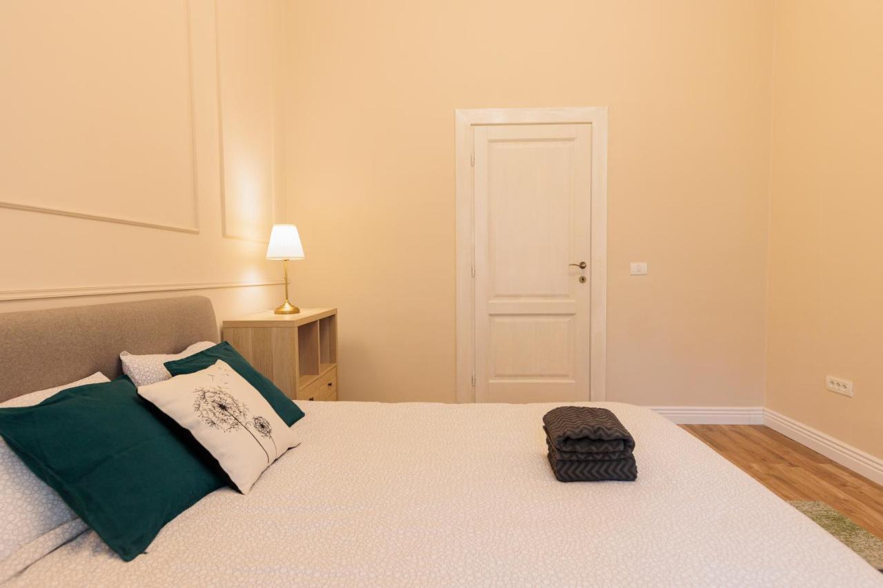 Cozy Apartment In The Historical City Center Timişoara Extérieur photo